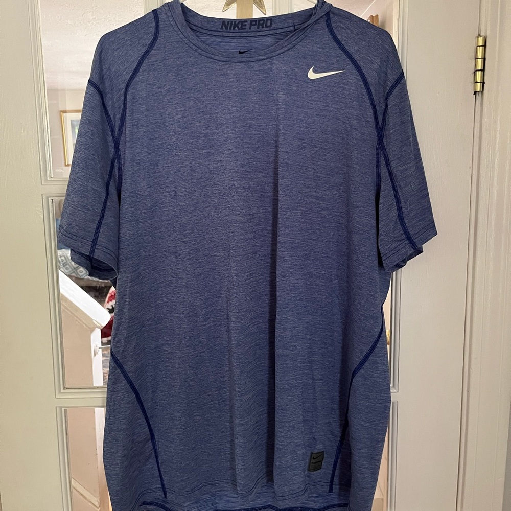 Men’s Nike Pro dry fit t-shirt size XXL
